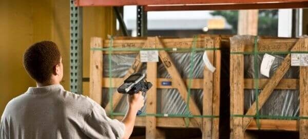 advantages of rfid label vs barcode label